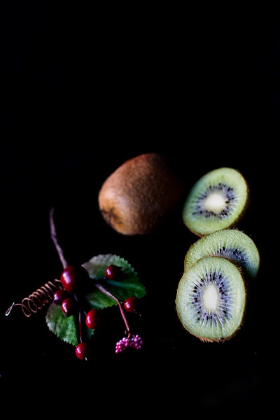 Kiwi fruit slices
